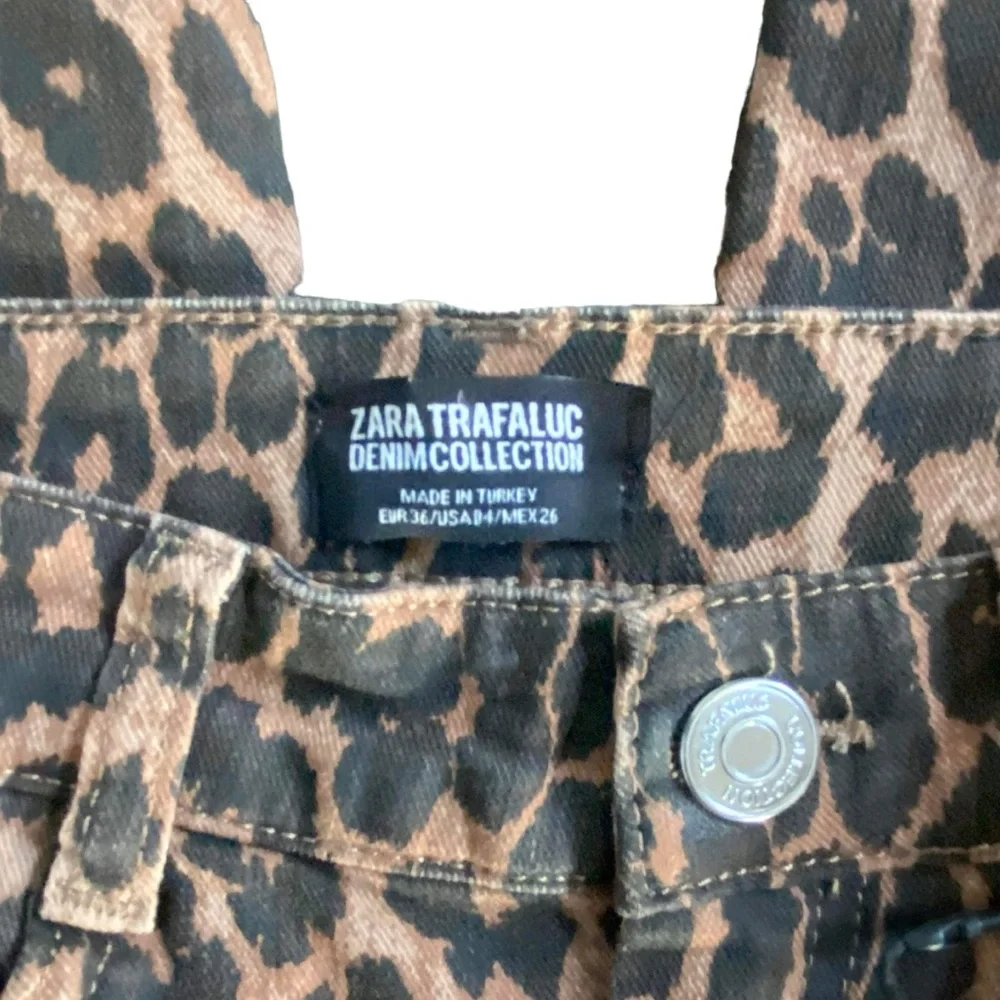Zara Trafaluc Hi-Rise Skinny Leopard Animal Print Jeans Size 4 NWT - Picture 6 of 9